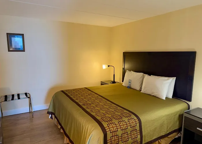 Travelodge By Wyndham Suites Virginia Beach Oceanfront
