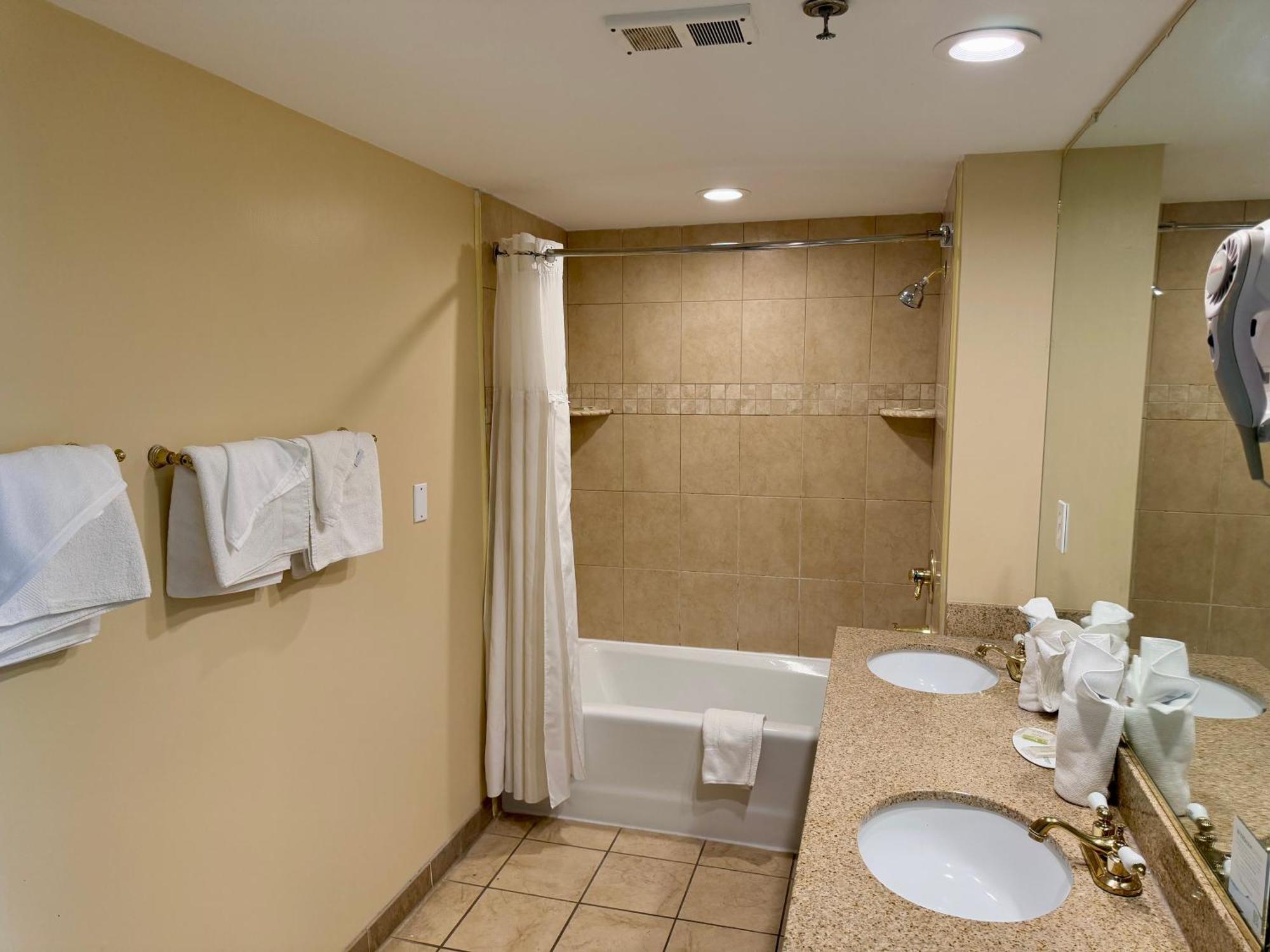 Travelodge By Wyndham Virginia Oceanfront 2*