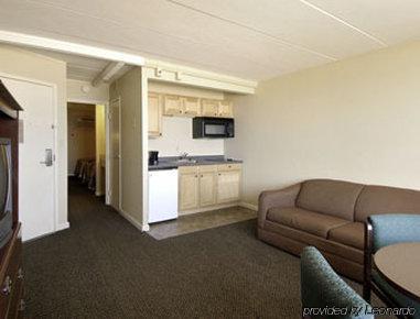 Travelodge By Wyndham Virginia Oceanfront Virginia Beach